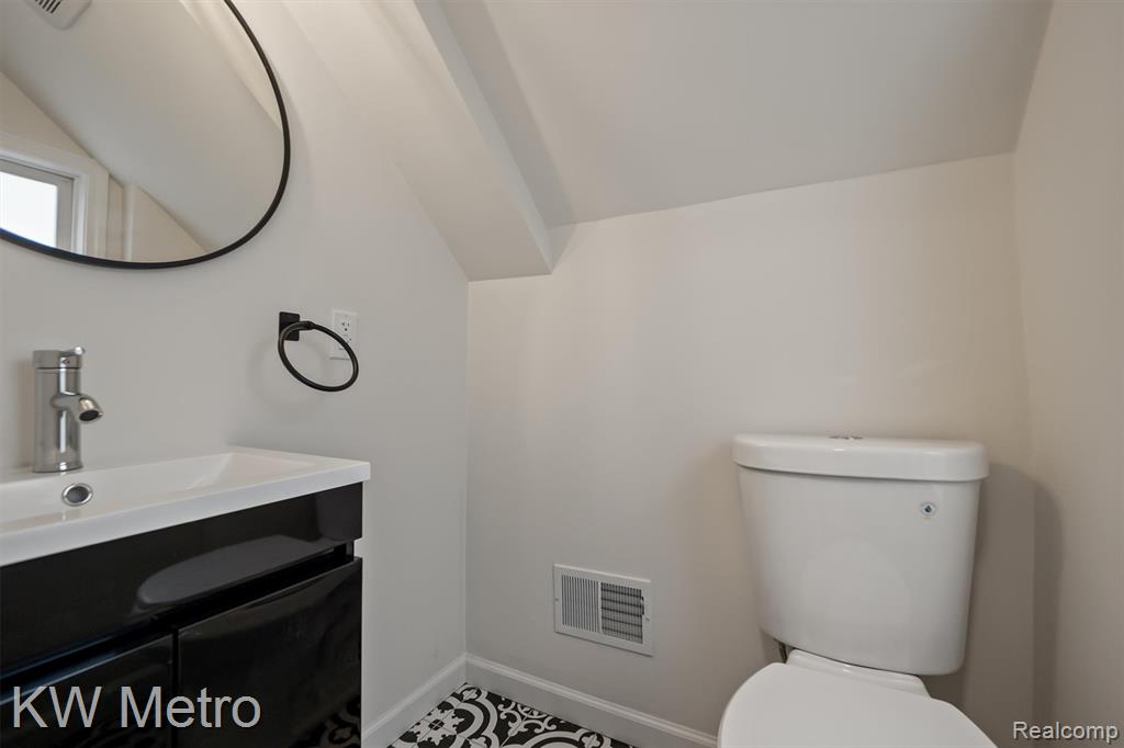 120 Tuxedo Street, Highland Park, MI 48203 — Photo 28