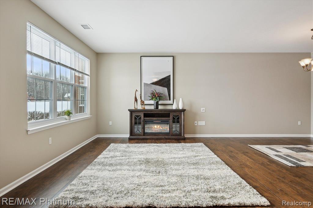 4404 Aster Boulevard, Howell, MI 48843 — Photo 8