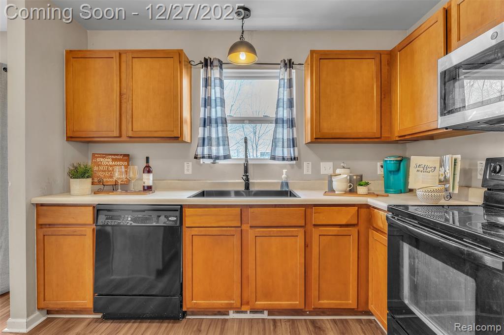 3343 Pine Run Drive, Clayton, MI 48473 — Photo 10