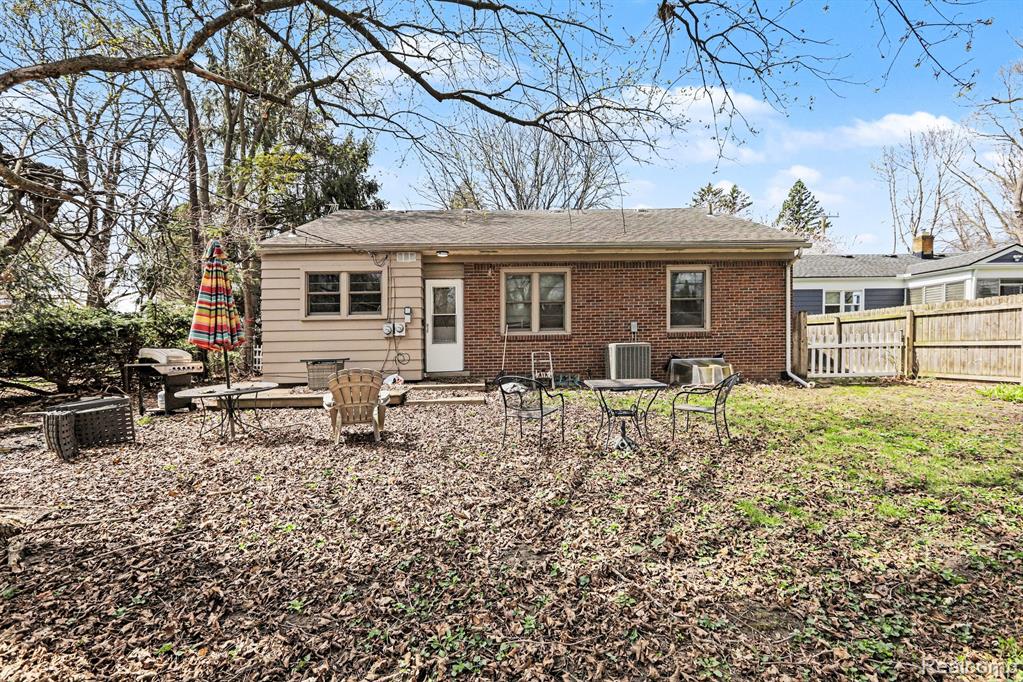 350 N Mansfield Street, Ypsilanti, MI 48197 — Photo 20