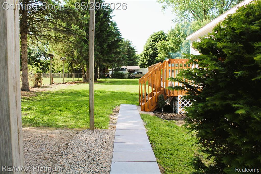5615 Cherokee Bend Bend, Howell, MI 48843 — Photo 22