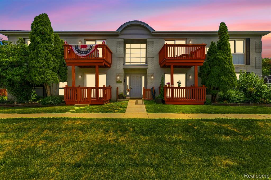 1762 Fort Street, 27, Trenton, MI 48183
