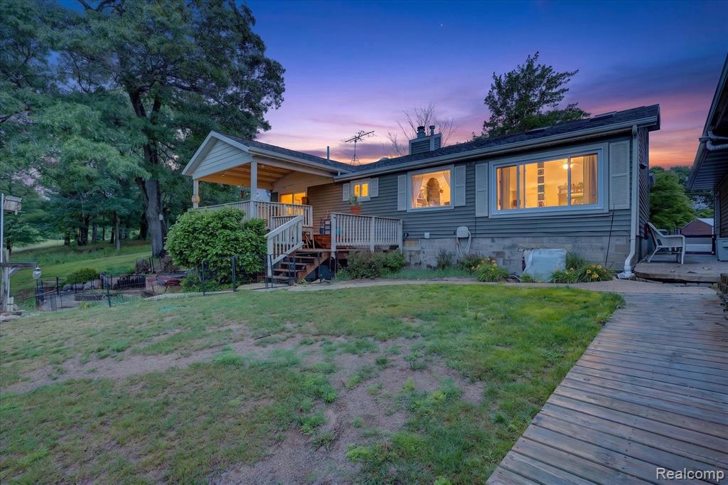 17 E White Lake Dr, Twin Lakes, MI 49457 Drive, Twin Lake, MI 49457
