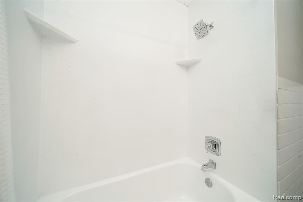 4643 S Hubbard Street, Wayne, MI 48184 — Photo 25