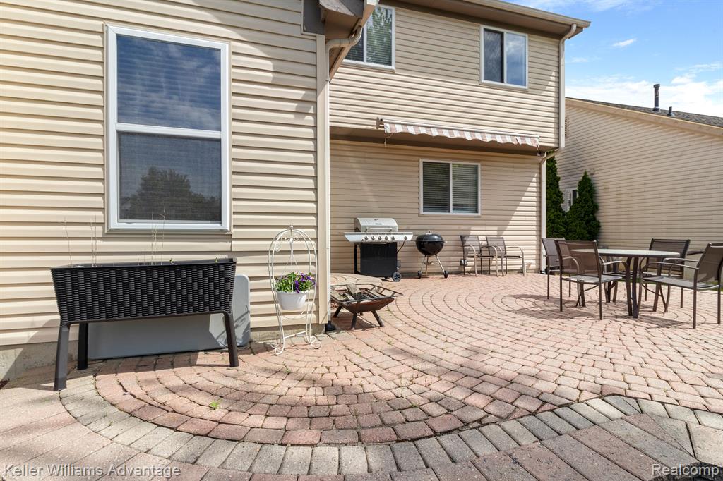 8079 THORNHILL Drive, Ypsilanti, MI 48197 — Photo 55