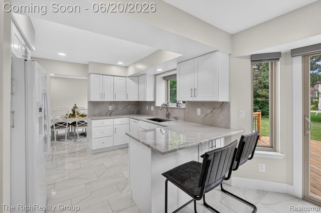 47185 Scarlet Drive S, Novi, MI — Photo 19