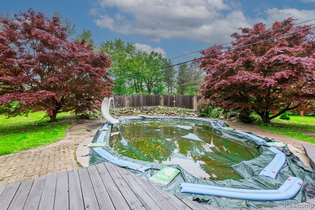 59663 PETTENGILL Drive, New Hudson, MI 48165 — Photo 25