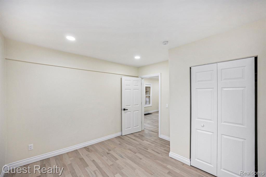 9 Hubbard, Mount Clemens, MI 48043 — Photo 13