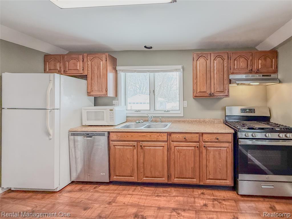 49 Hovey Street, Oxford, MI 48371 — Photo 12