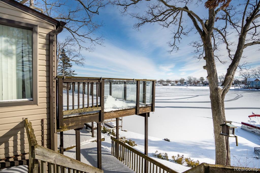 653 CENTRAL Drive, Lake Orion, MI 48362 — Photo 35