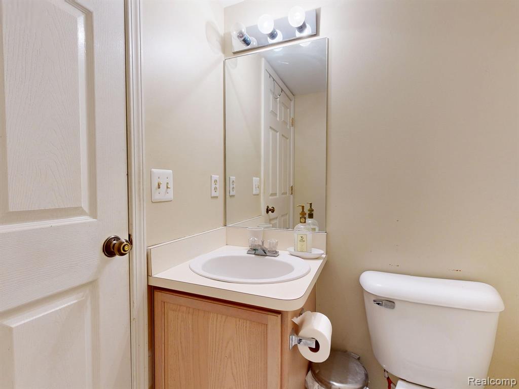 3016 Forest Creek Court, Ann Arbor, MI 48108 — Photo 20