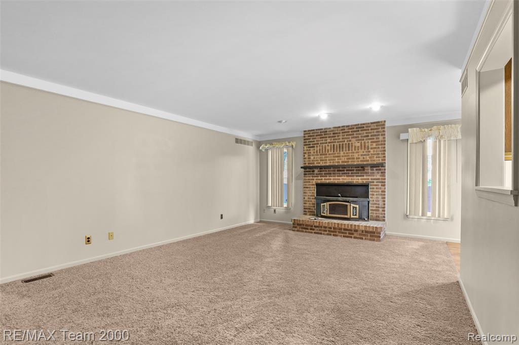 25134 Ann Arbor Trail, Dearborn Heights, MI 48127 — Photo 6