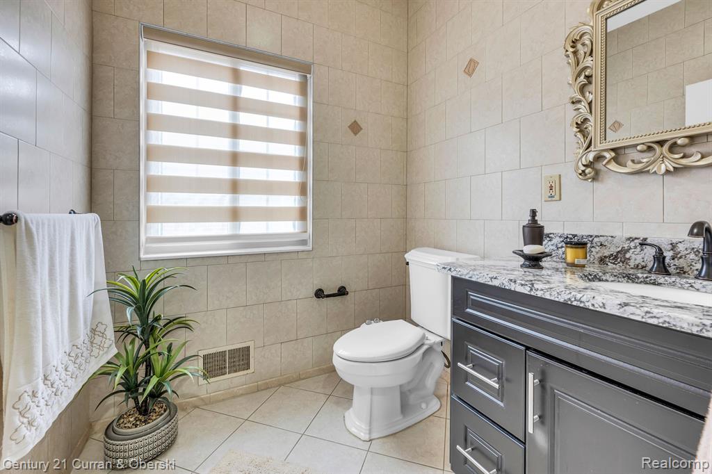 6248 Whitefield Street, Dearborn Heights, MI 48127 — Photo 33