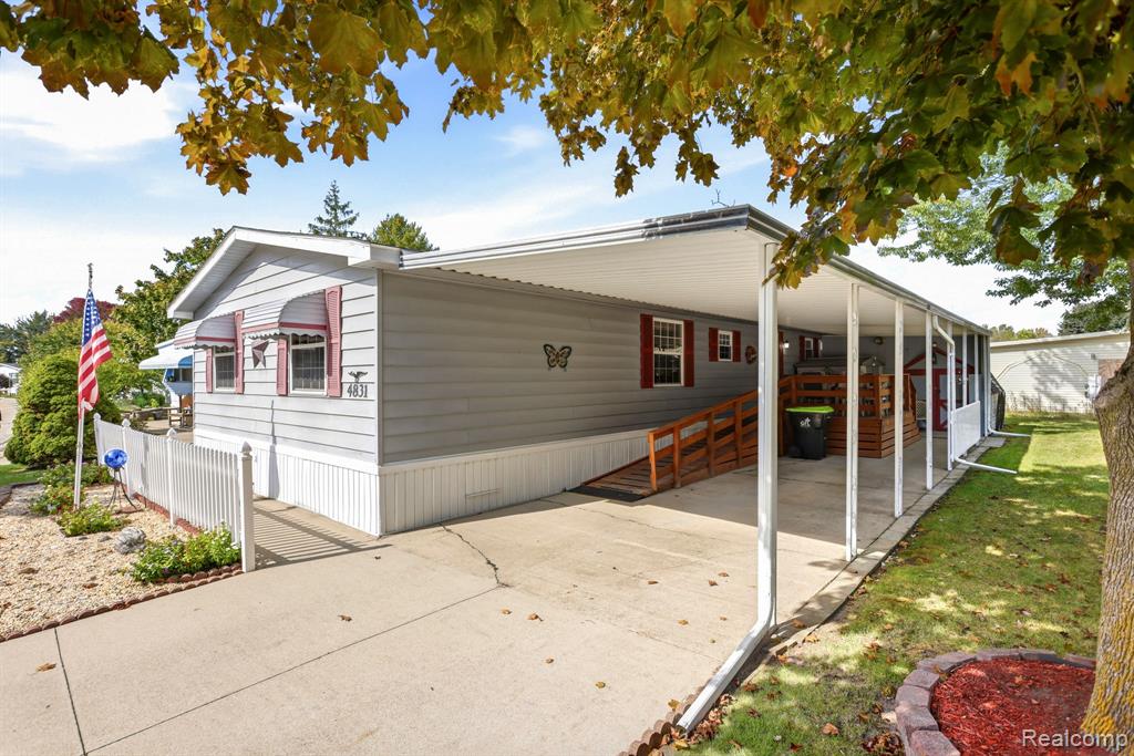 4831 Longmeadow Boulevard W, Saginaw, MI 48603