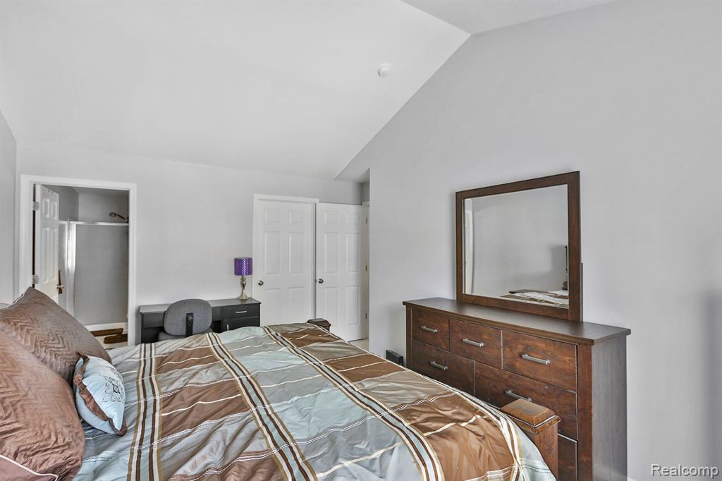 51699 ADLER PARK Drive W, Chesterfield, MI — Photo 17
