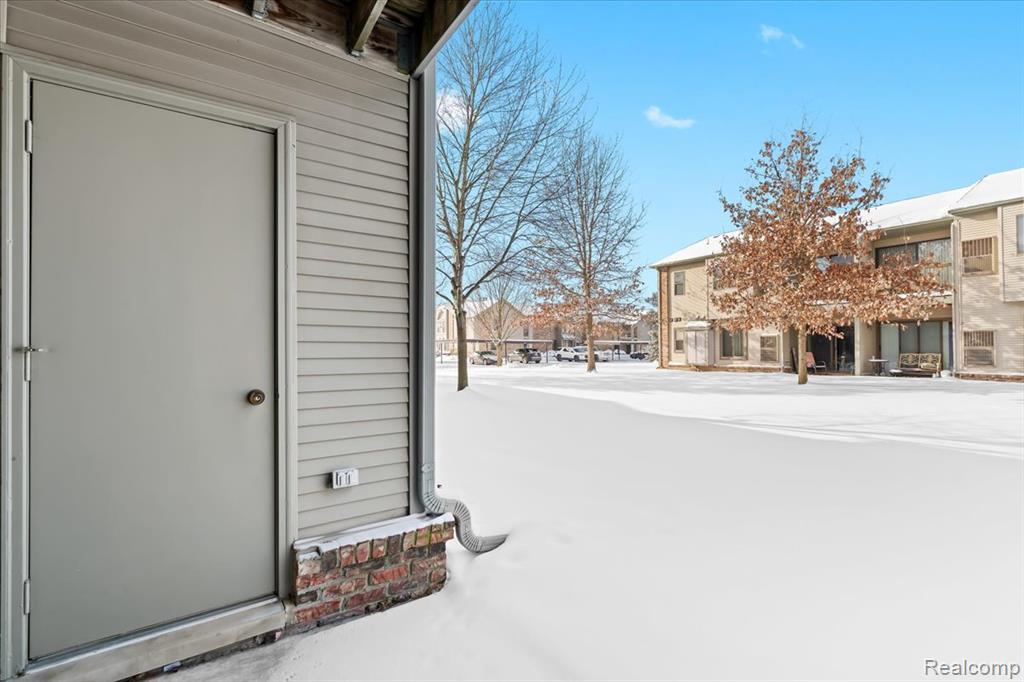 42714 Lilley Pointe Drive, 213, Canton, MI 48187 — Photo 21
