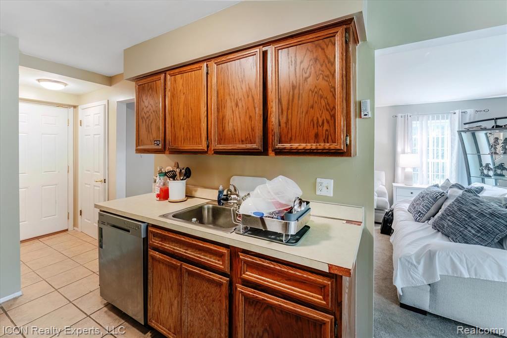 44215 Providence Drive, Clinton Twp, MI 48038 — Photo 16