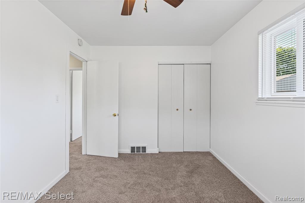4075 Bristolwood Drive, Flint, MI 48507 — Photo 40