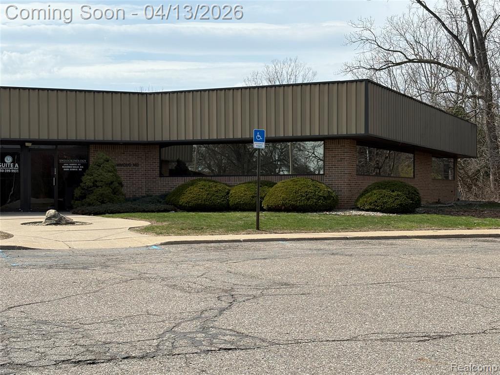 5040 Villa Linde Parkway, Flint, MI 48532 — Photo 2