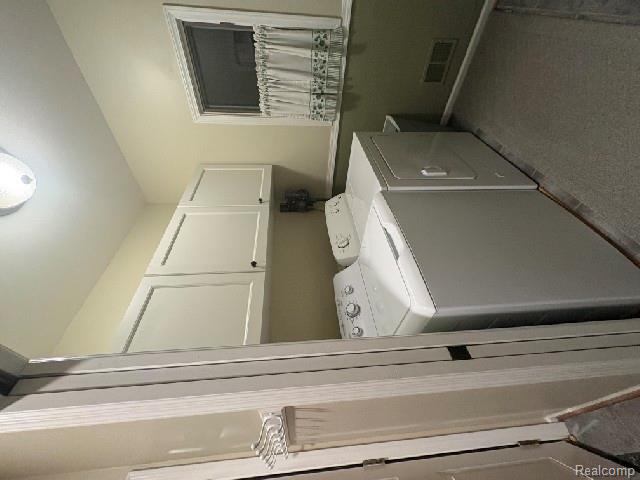 13757 Bridgewater Court, South Lyon, MI 48178 — Photo 39