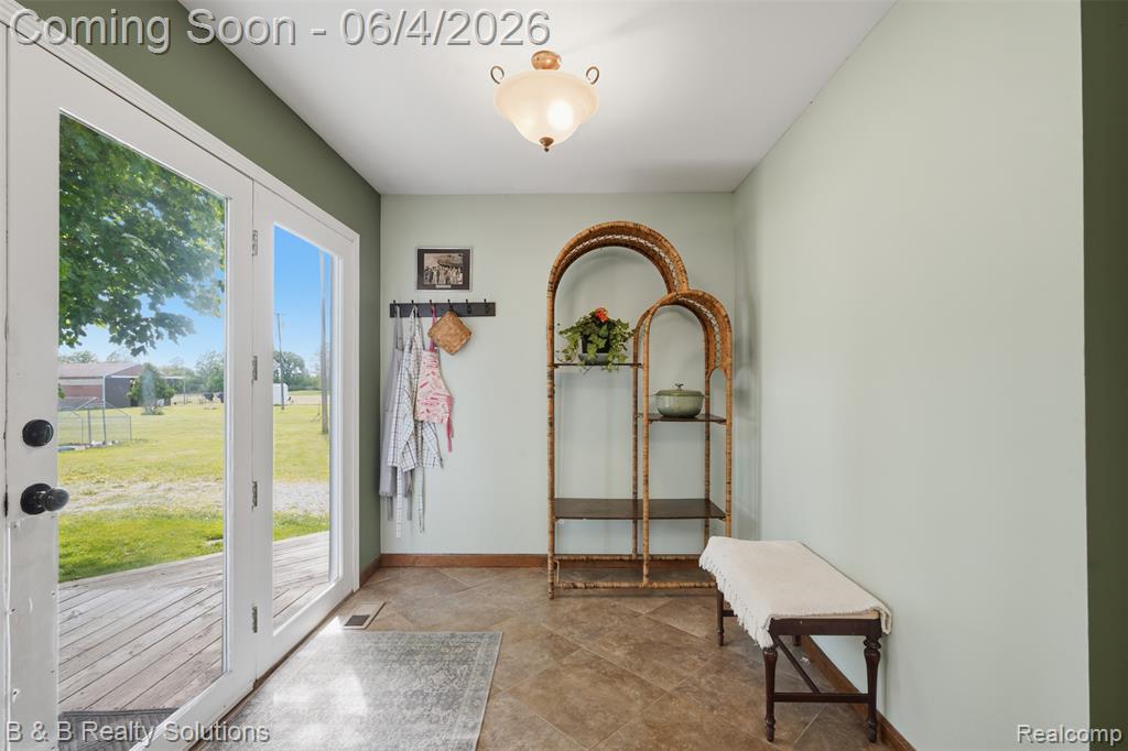 8820 Almont Road, Almont, MI 48003 — Photo 17