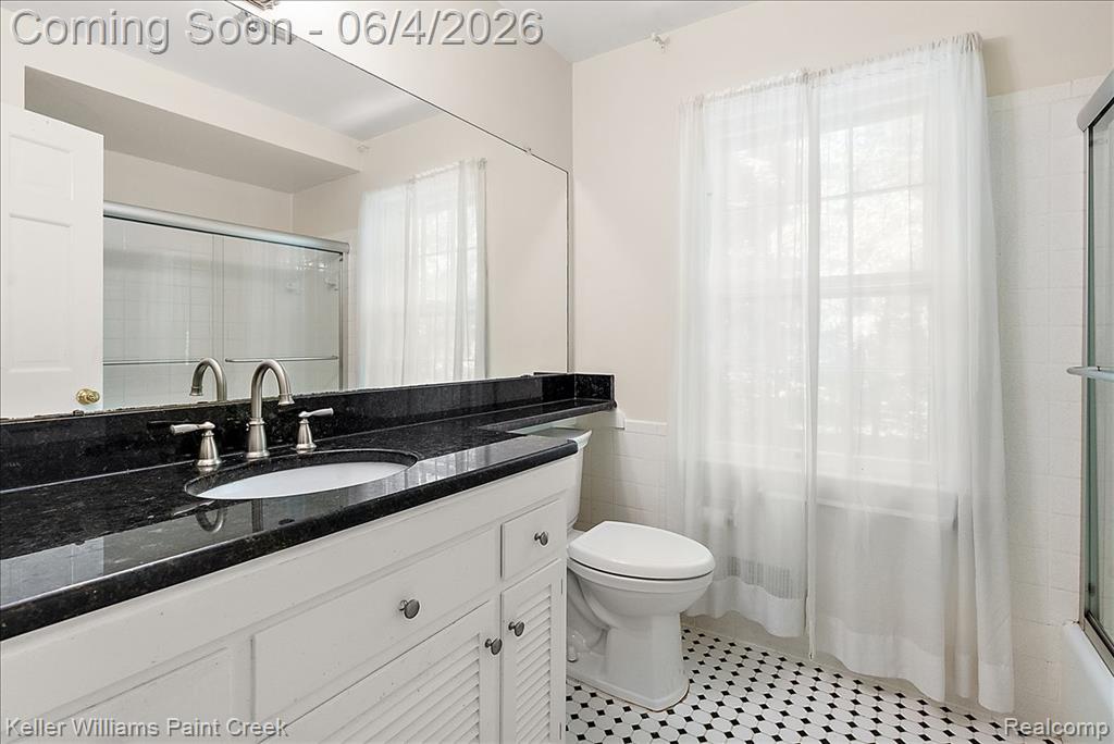 32845 Long Bow Court, Beverly Hills, MI 48025 — Photo 32