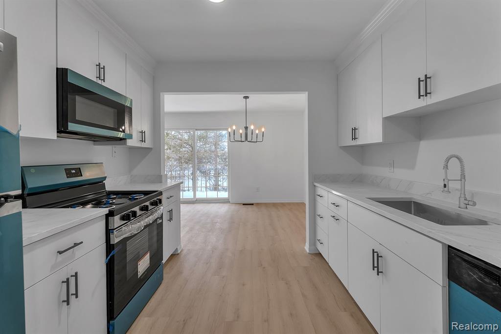 408 Fox Hills #A5 Drive S, Bloomfield Hills, MI 48304 — Photo 15