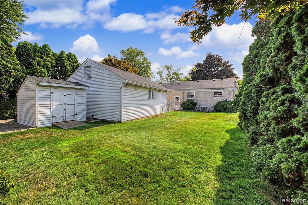 9904 Fox Avenue, Allen Park, MI 48101 — Photo 40