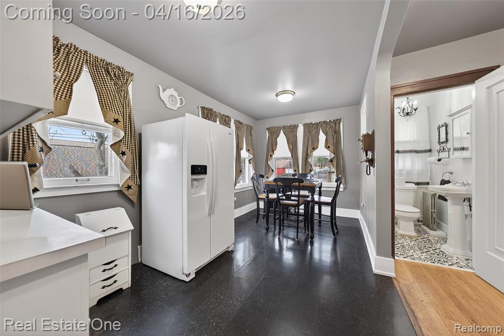 486 W Iroquois Road, Pontiac, MI 48341 — Photo 15