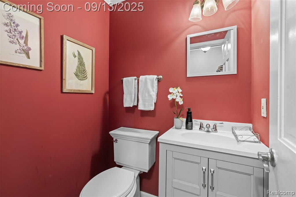 5493 S Piccadilly, West Bloomfield, MI — Photo 14