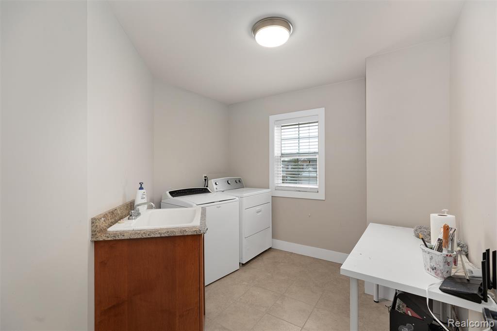 4790 Catalina Drive, Lake Orion, MI — Photo 19