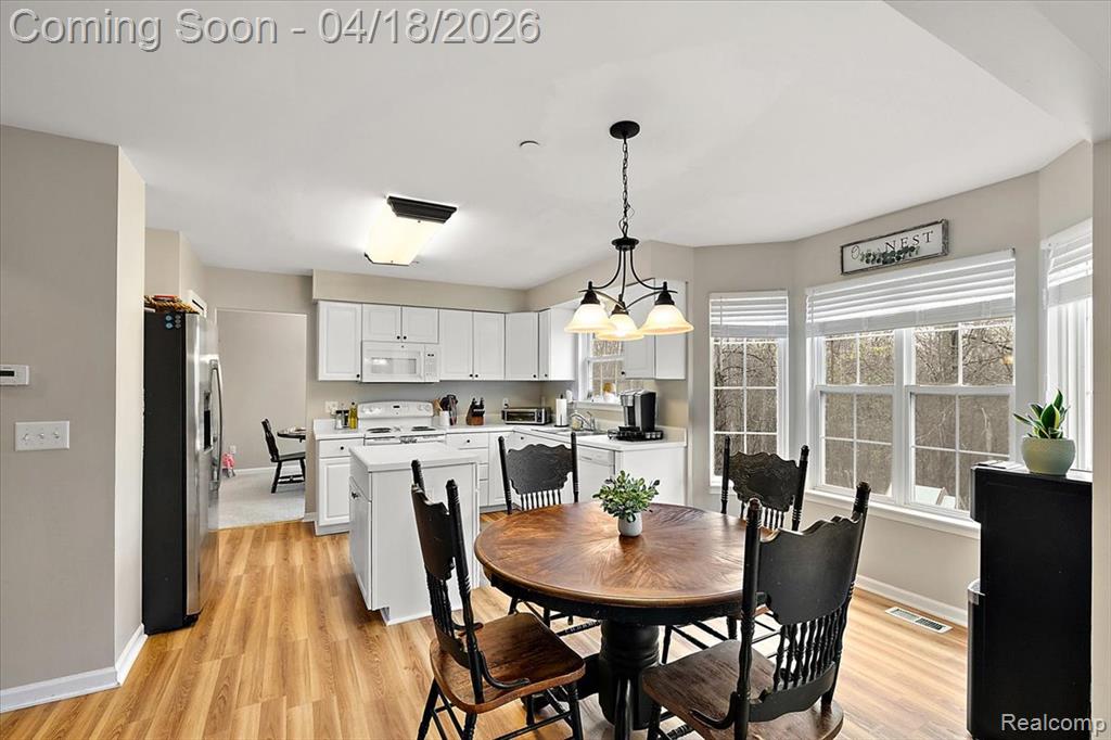 1133 Walloon Way, Lake Orion, MI — Photo 21