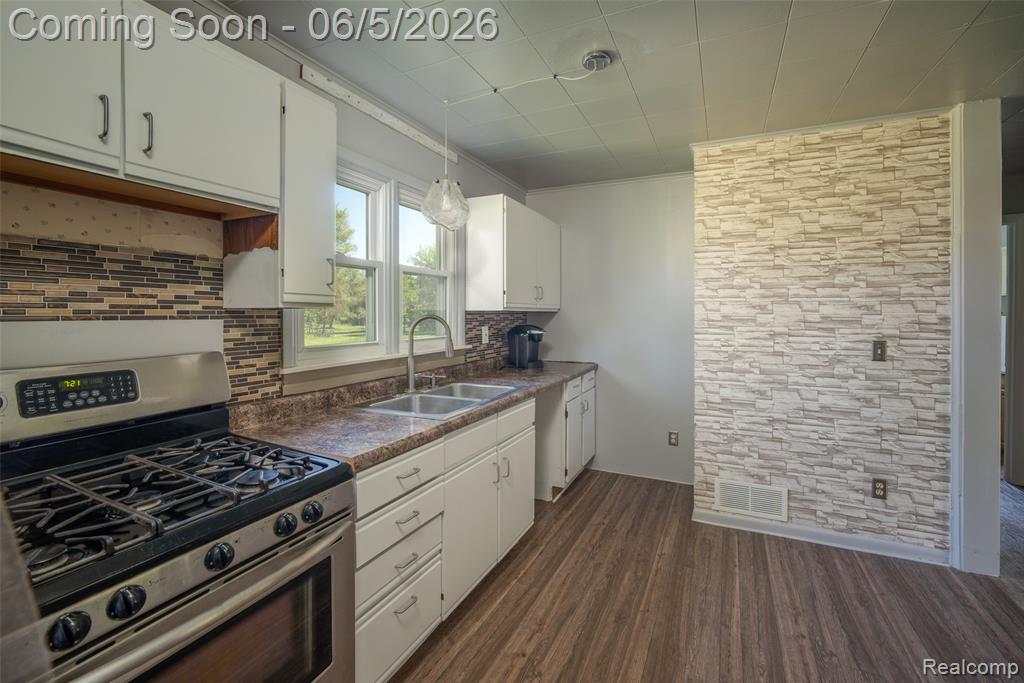 7016 Davison Road, Davison, MI 48423 — Photo 22