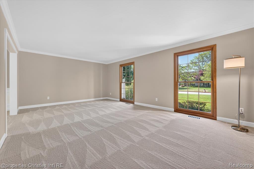 4352 Greenstown Drive, West Bloomfield, MI 48323 — Photo 11