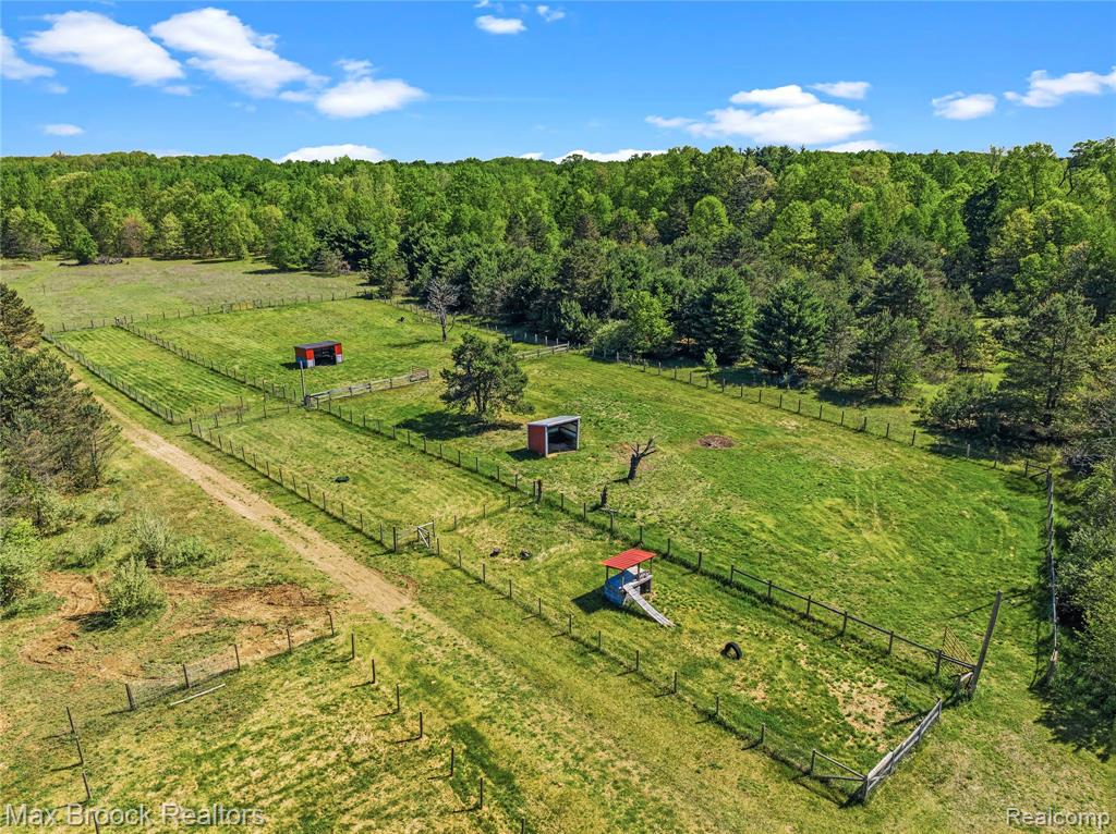 892 W Barnes Lake Road, Columbiaville, MI 48421 — Photo 83