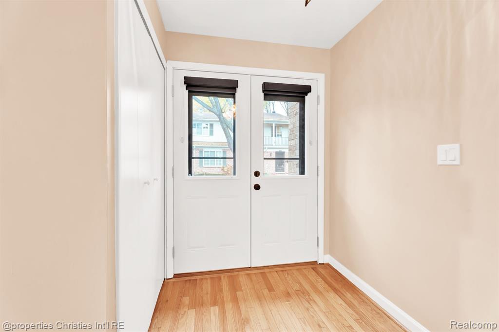 1805 Wickham Street, Royal Oak, MI 48073 — Photo 4