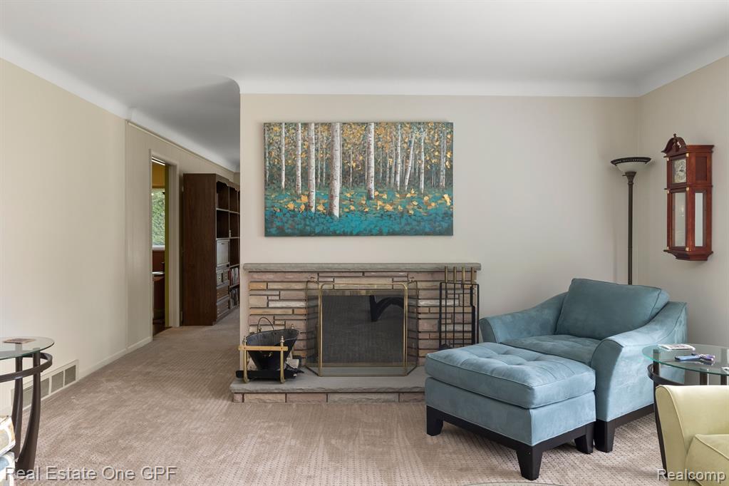 60 MOORLAND Drive, Grosse Pointe Shores, MI 48236 — Photo 10