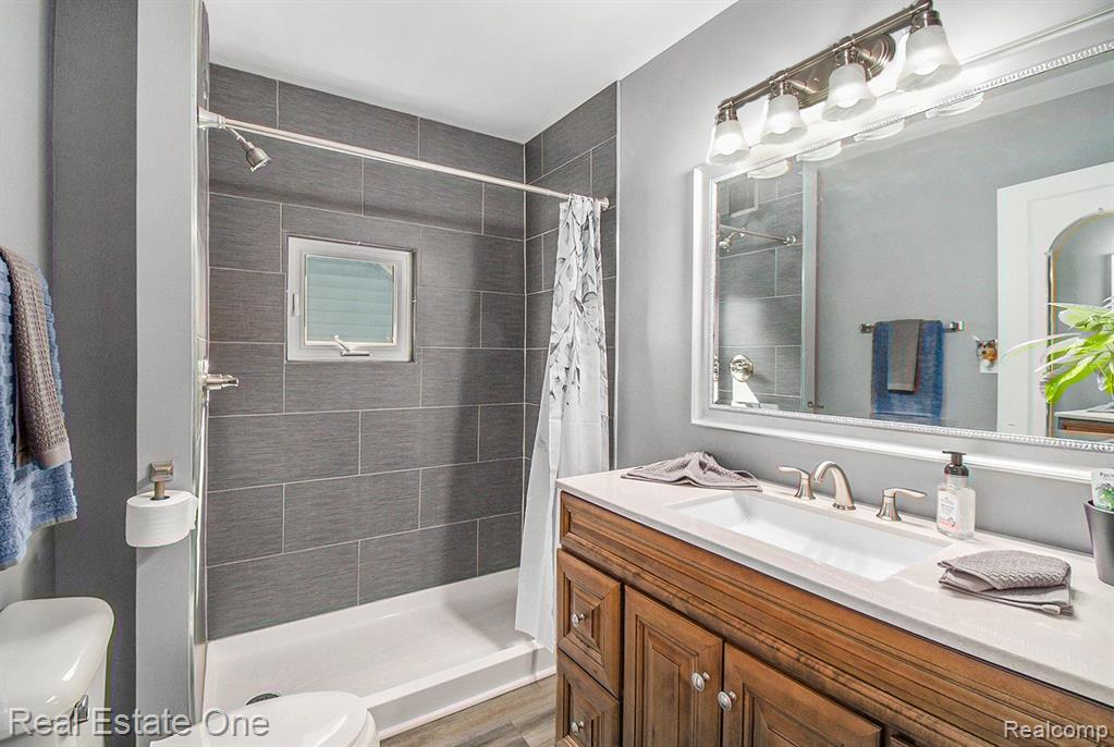 54 DIVISION Street, Oxford, MI 48371 — Photo 10