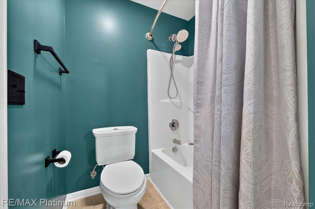 1602 Pinecroft Ln., Howell, MI 48855 — Photo 18