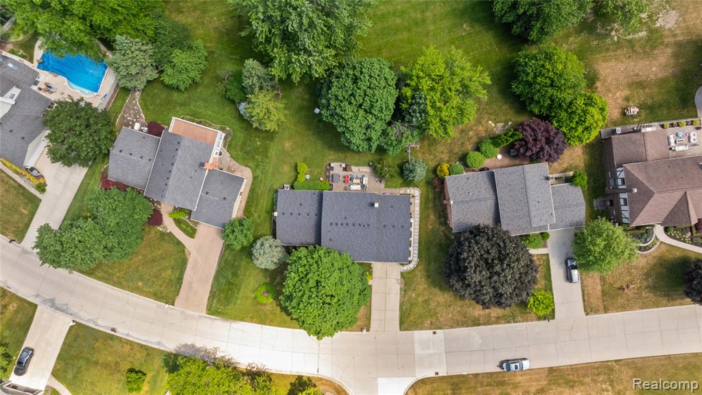 16610 Old Bedford Road, Northville, MI — Photo 49