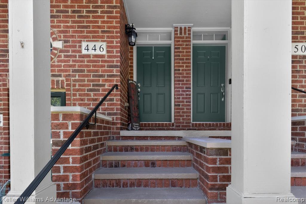 446 Old Pine Way, Walled Lake, MI 48390 — Photo 5