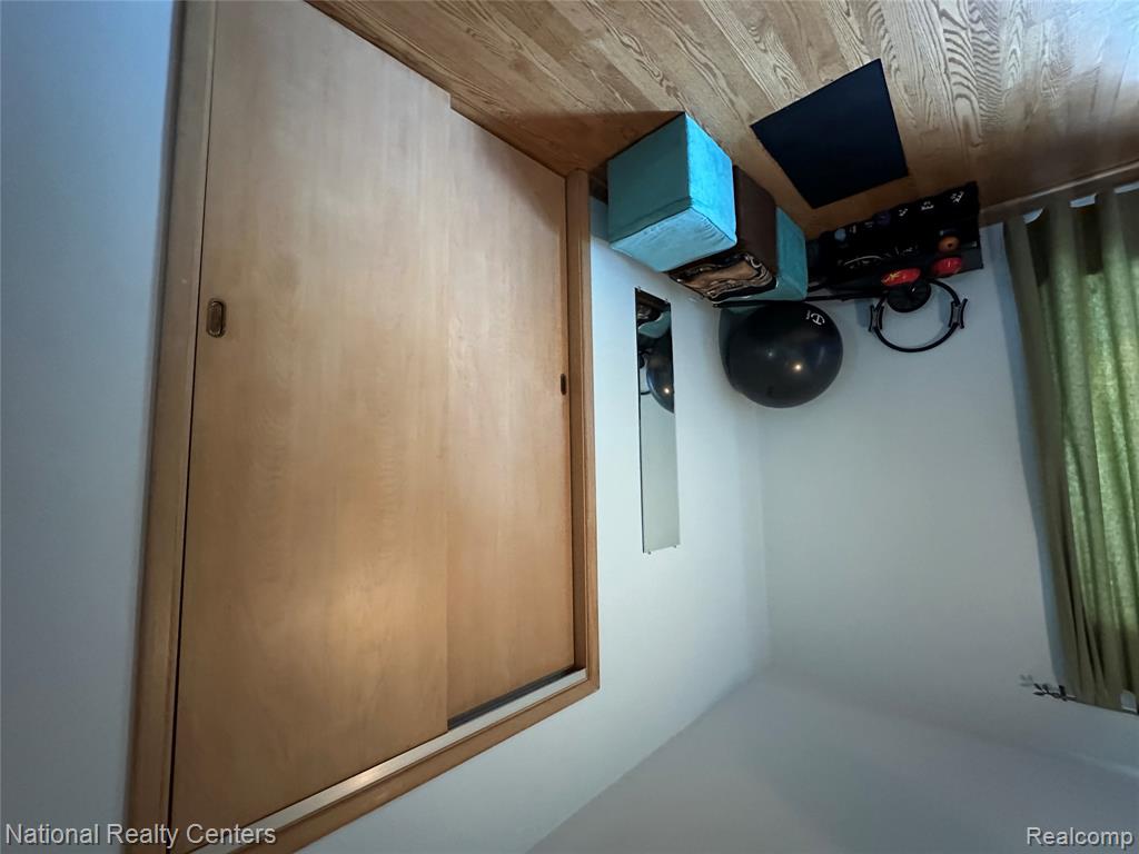 821 Pemberton Road, Grosse Pointe, MI 48230 — Photo 41