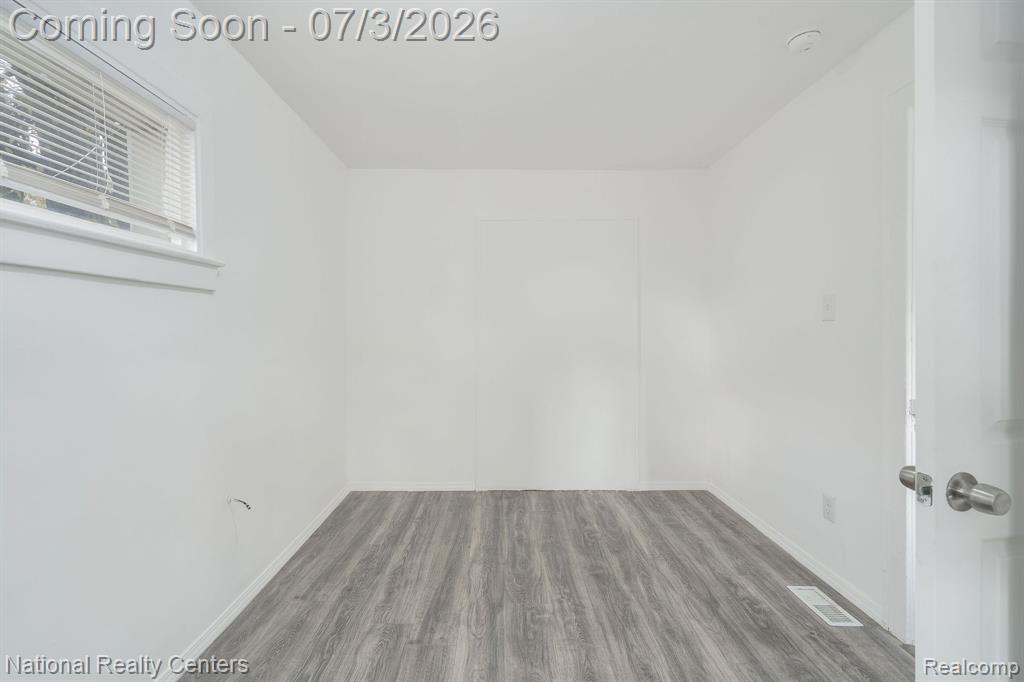 8104 Jackson Avenue, Warren, MI 48089 — Photo 27
