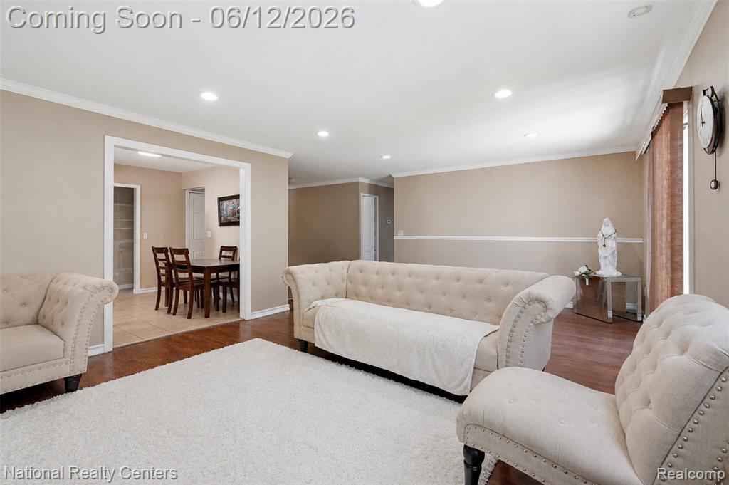 45375 Ronnen Drive, Macomb, MI 48044 — Photo 7