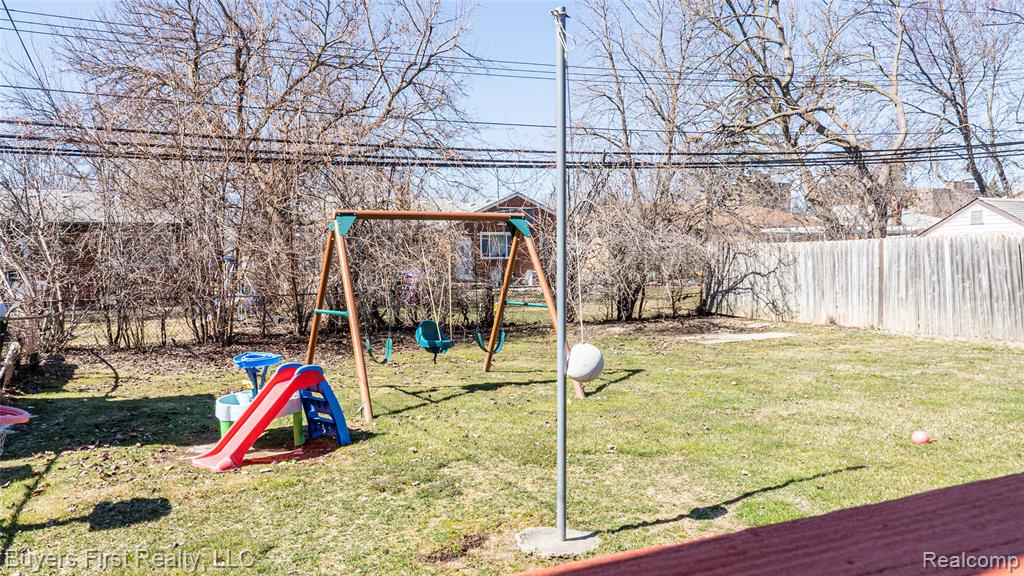 24641 Church Street, Oak Park, MI 48237 — Photo 35