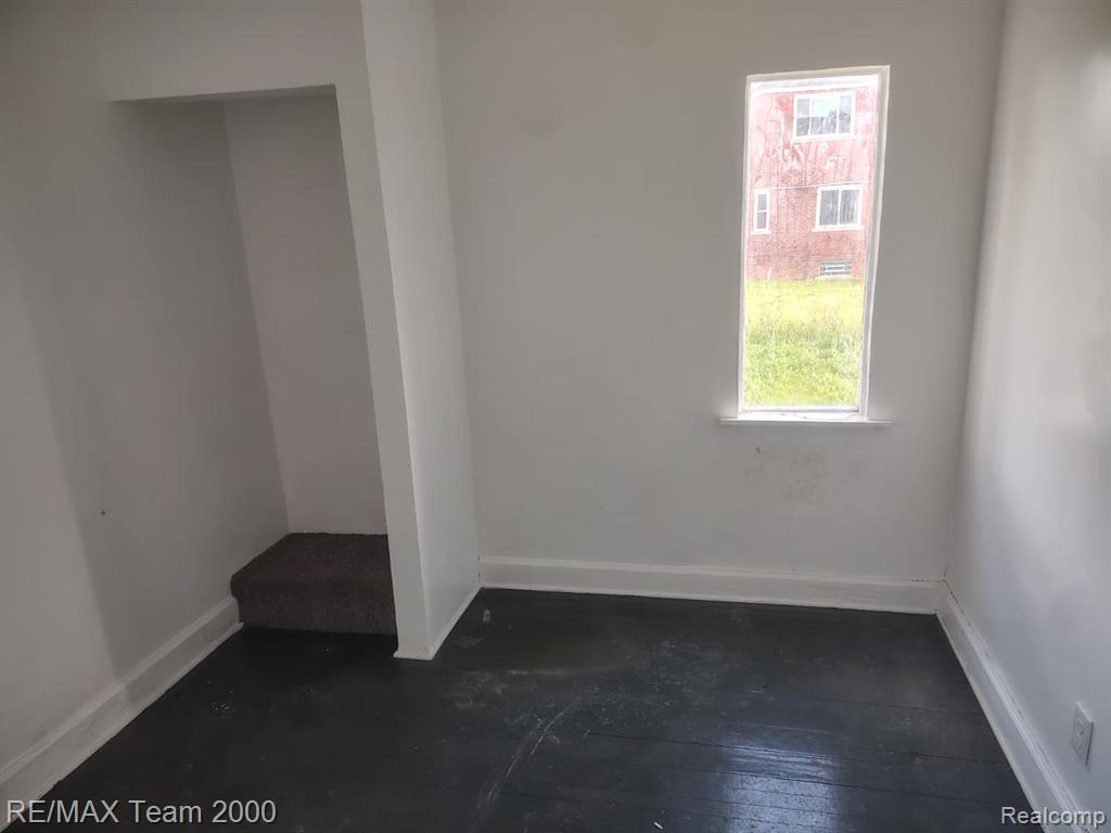 8860 Appoline Street, Detroit, MI 48228 — Photo 18
