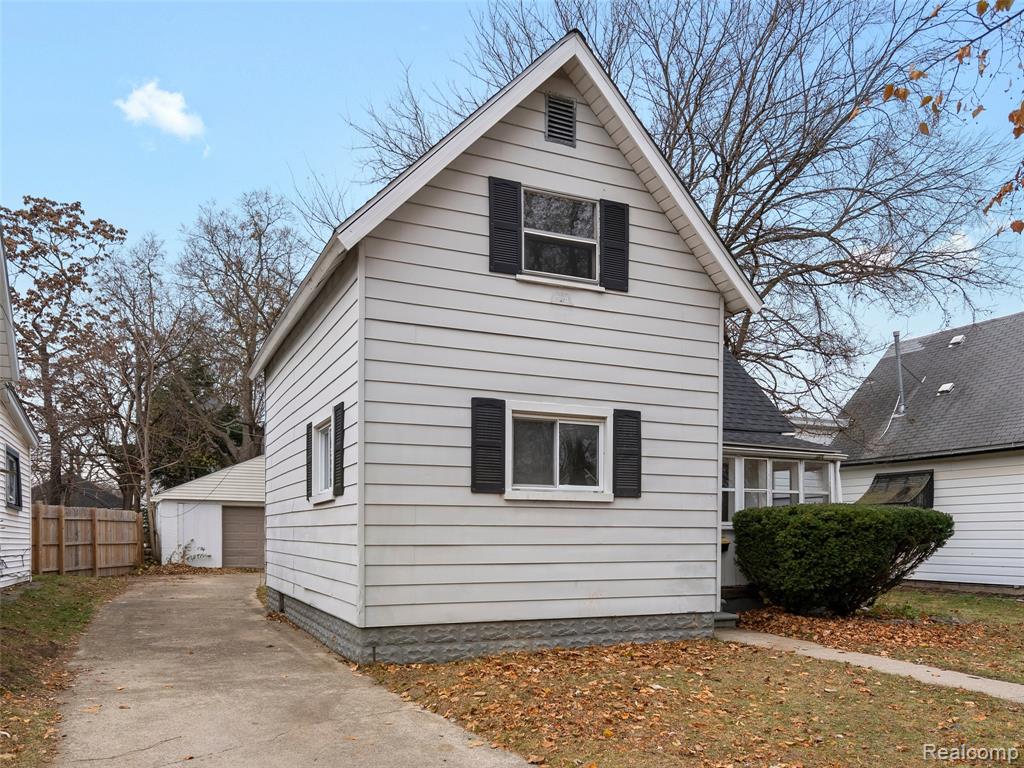 130 Meadle Street, Mount Clemens, MI 48043 — Photo 3