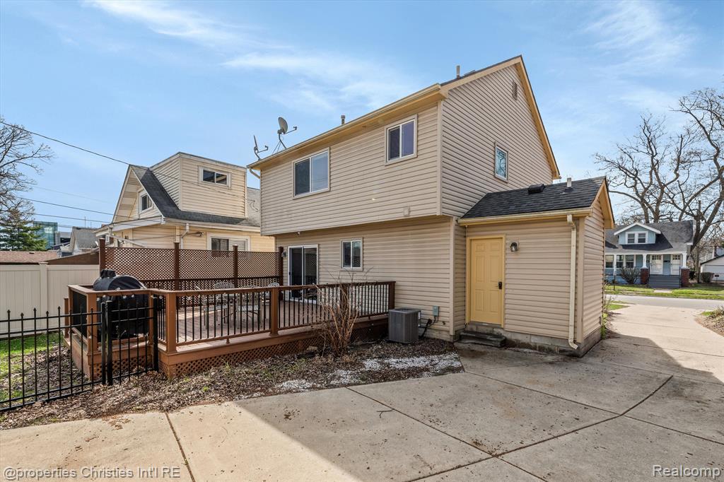 420 W TROY Street, Ferndale, MI 48220 — Photo 26