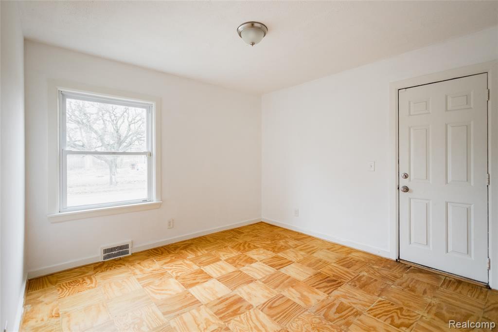 432 Eastlawn Street, Detroit, MI 48215 — Photo 14