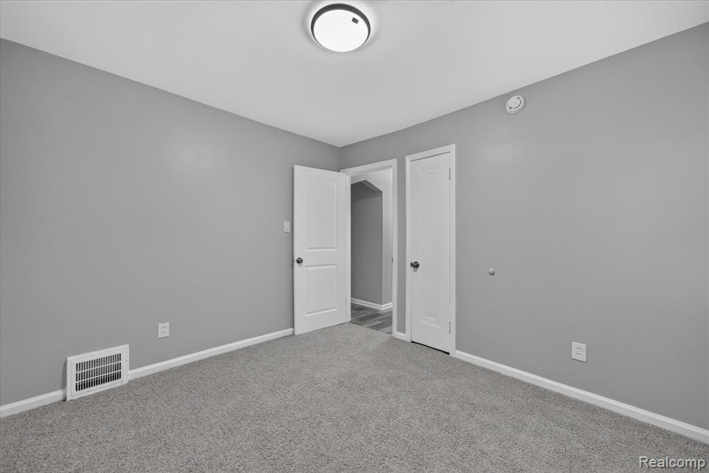 11548 Cardwell Street, Livonia, MI 48150 — Photo 13